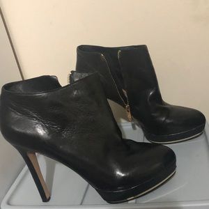 Black Ankle boots in Mint Condition only worn once